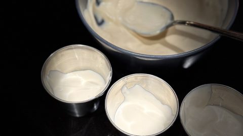 Srirachamajonnäs