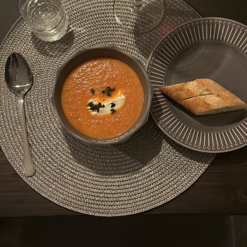 Krämig tomatsoppa