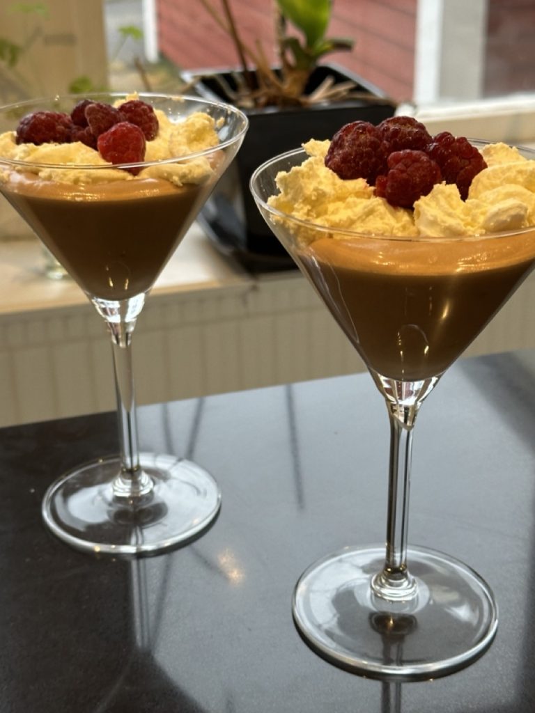Drömlik Baileys & Mjölkchokladmousse