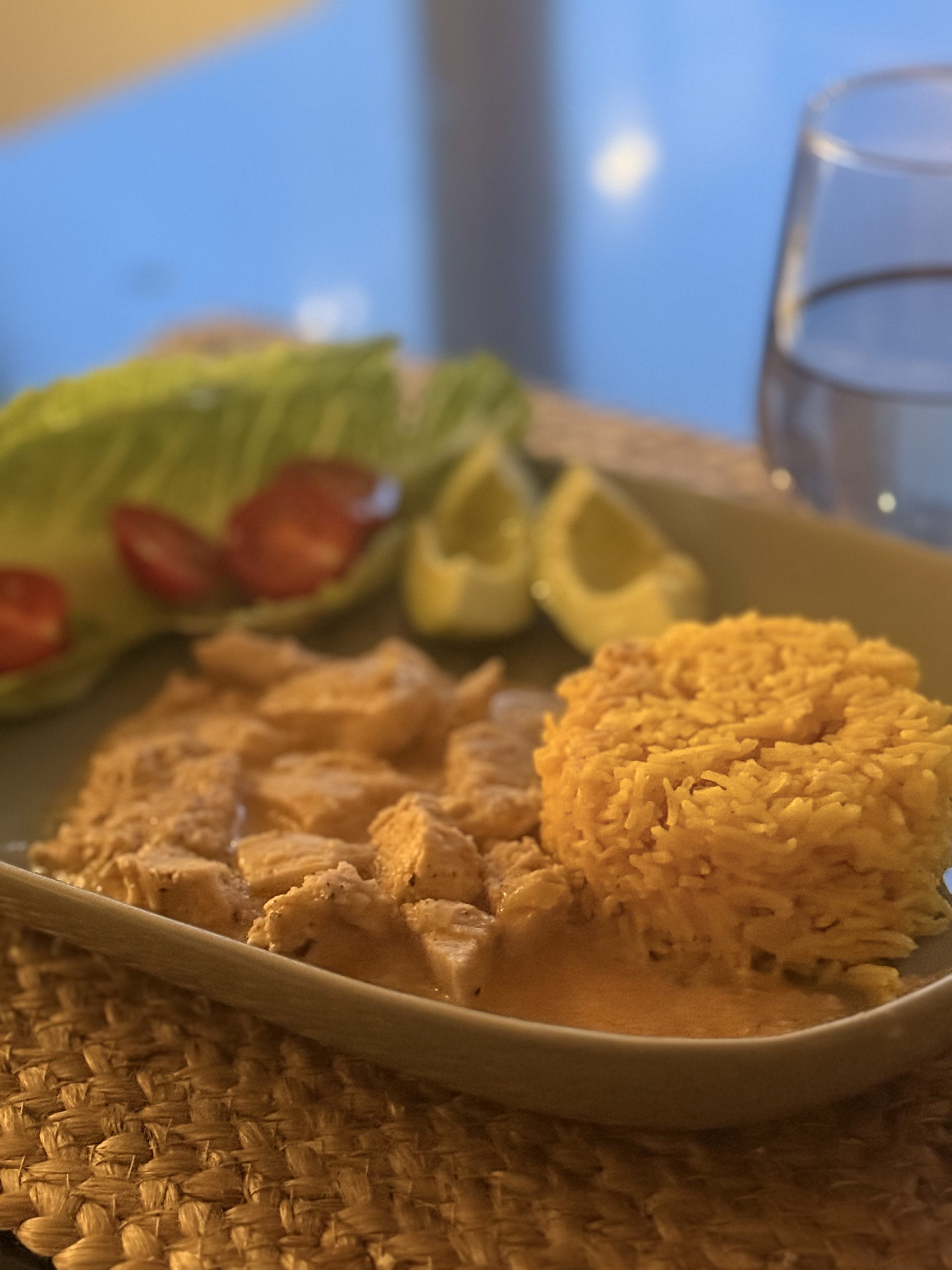 Mandelkyckling i kokosmjlk krmig och smakrik kycklinggryta
